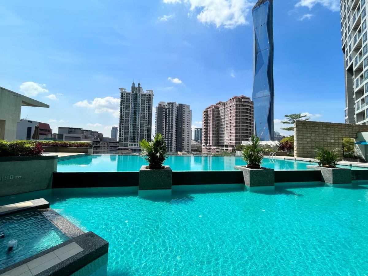 Deluxe Swiss Garden Residences Bukit Bintang City Center Куала Лумпур Екстериор снимка